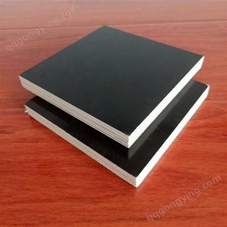 厂家直发 黑膜清水模板 可反复使用 杨木胶合板 木胶板