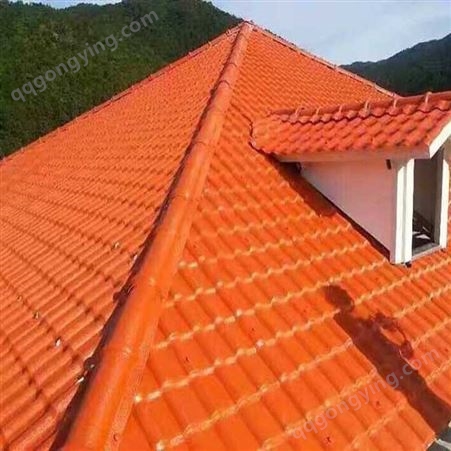 合成树脂瓦 红色屋面瓦 别墅屋顶瓦 塑料树脂瓦顶 砖红色白底树脂瓦屋面瓦