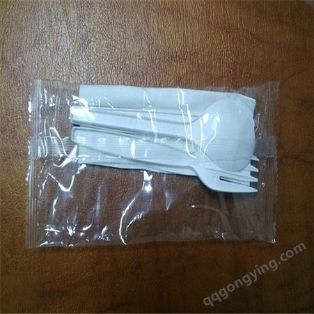 一次性餐具包装机 纸巾勺子筷子牙签4合1包装机械设备 法德康FDK-250X枕式包装机