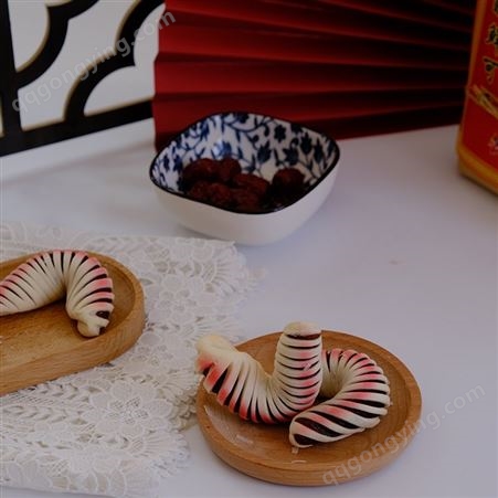 天津传统酥点桂福来食品公司手工制作酥皮点心生产老式糕点
