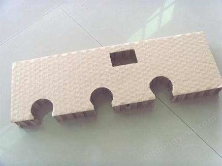 蜂窝纸板模切复合蜂窝纸板内衬 可用于大力运输托盘 京东龙达