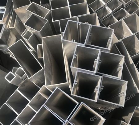 万亚铝业广东铝方管 铝合金方管 铝合金材料 可定制 铝方管隔断
