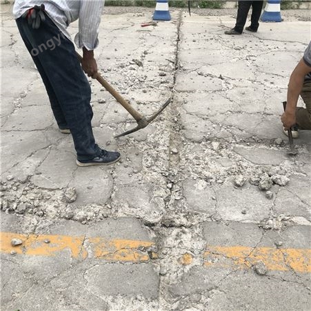 南阳水泥道路快速修补材料 允许低温施工 地面快速修补砂浆 防腐耐酸碱