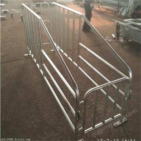 定位栏 热镀锌定位栏 猪用限位栏 福立畜牧现货供应
