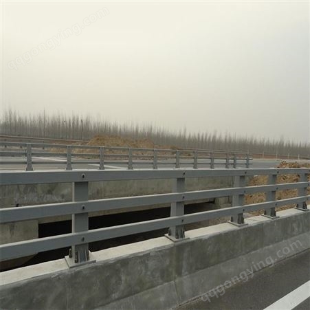 304不锈钢复合管桥梁防撞护栏河道隔离灯光防护道路栏杆