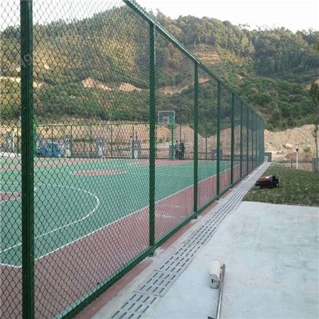 篮球场围栏护栏网厂家批发 体育场护栏网防护网标准高度